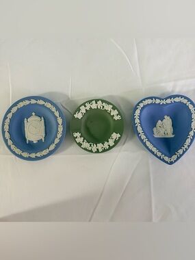 VTG. WEDGEWOOD JASPER WEAR LOT OF 3 collectible, trinket dish